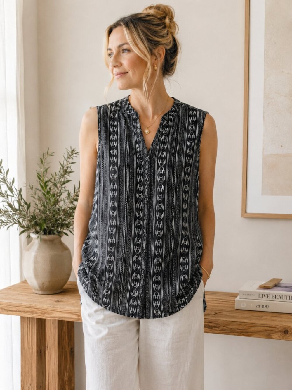 Weatherproof Vintage Linen Blend Button-Up Tank – Size Large